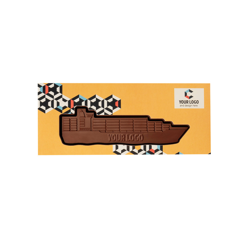 Chocolade vrachtschip in een lange doos met voorbeeldlogo, schuin van voren