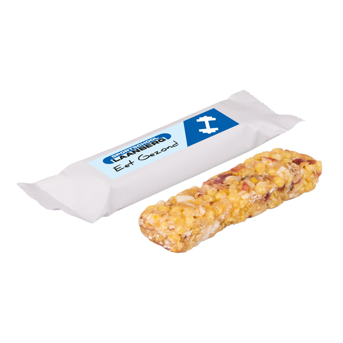 Mueslireep appel in witte folie met full colour sticker met logo op de bovenzijde
