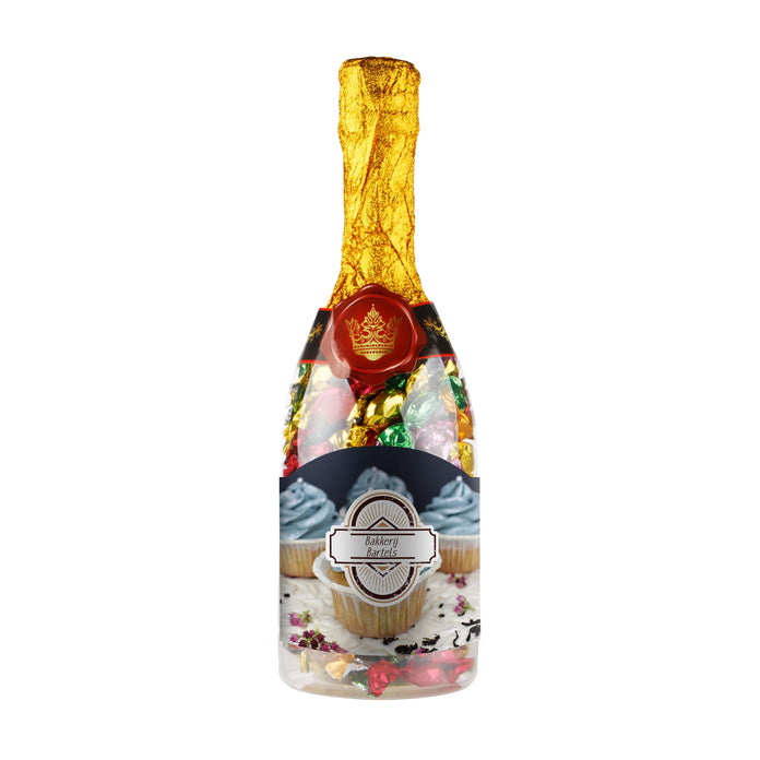 Transparante champagnefles gevuld met metallic sweets en full colour sticker met logo op de voorzijde