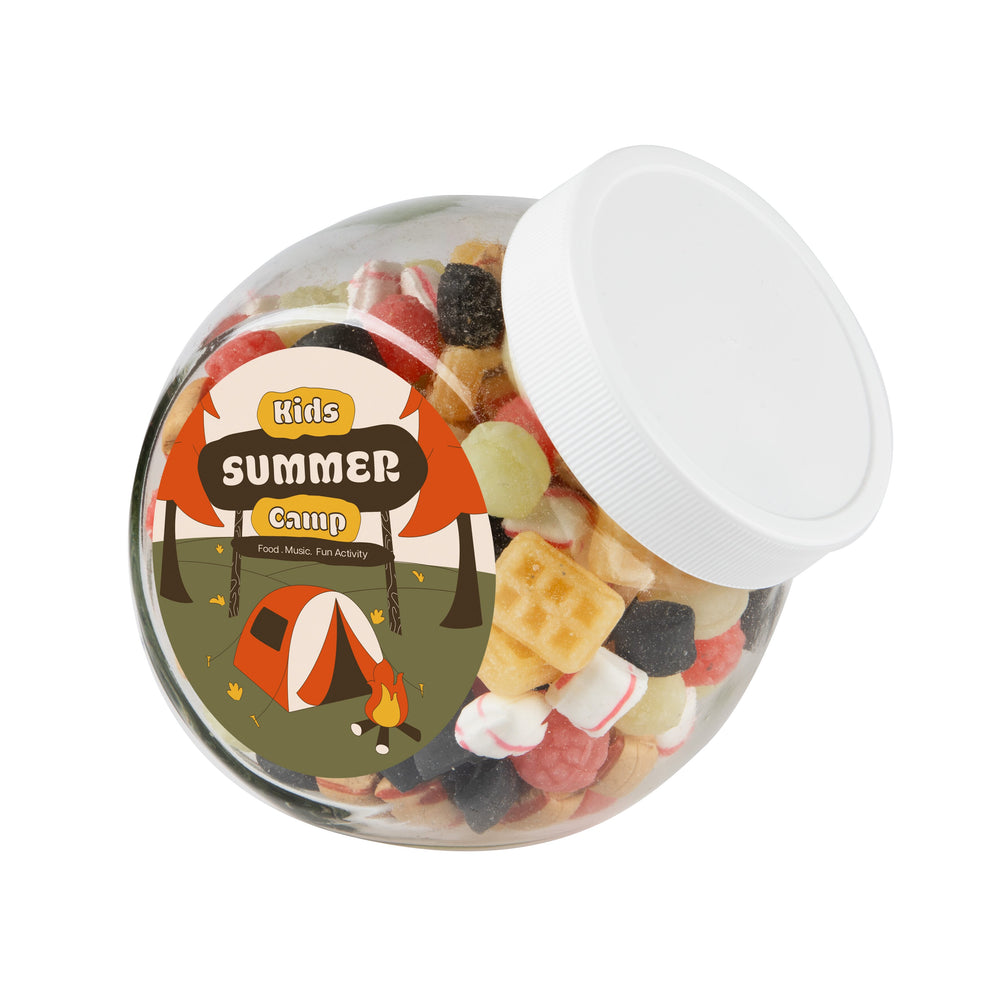 Middelgrote glazen snoeppot van 0,9 liter met wit deksel, gevuld met snoep en met logosticker op de voorkant: Oud Hollandse mix / Wit