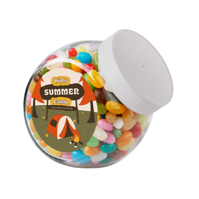 Middelgrote glazen snoeppot van 0,9 liter met wit deksel, gevuld met snoep en met logosticker op de voorkant: Jelly beans / Wit