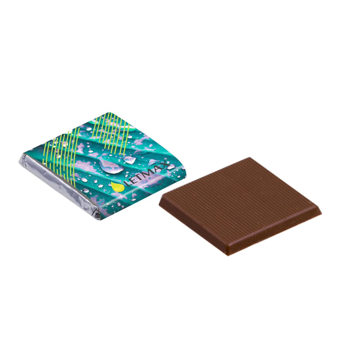 Napolitain van melkchocolade in zilverfolie met een bedrukte papieren wikkel
