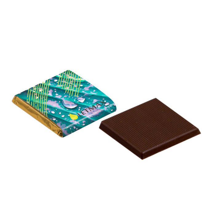 Napolitain van pure chocolade in goudfolie met een full colour bedrukte wikkel