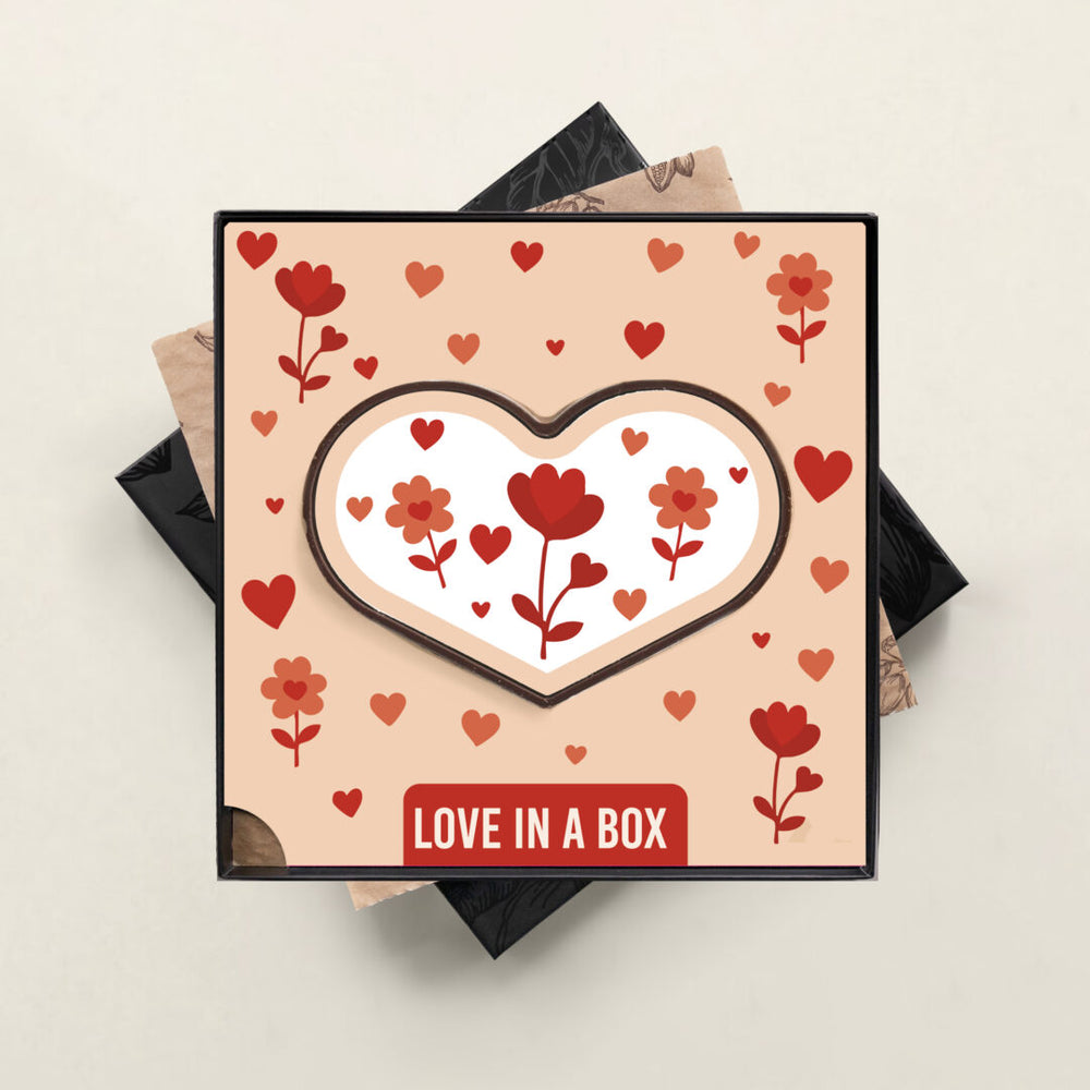 Chocolade hart in geschenkdoos, uitvoering Love in a box, hartjesprint