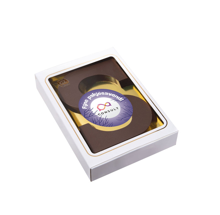 Chocoladeletter puur 200 gram in wit doosje met eigen sticker