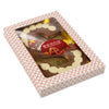 Mega decoratie chocoladeletter van melkchocolade in witte verpakking met full colour sticker met logo