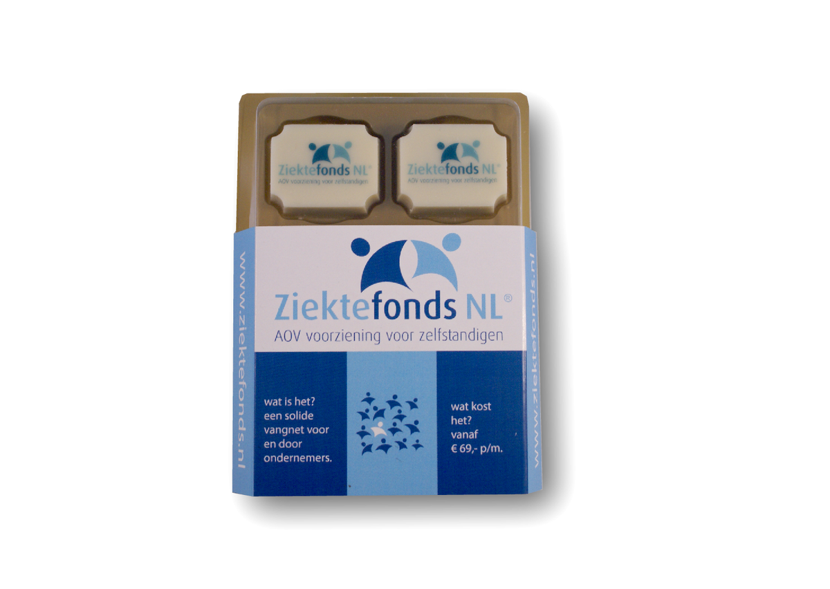 Doosje met 6 logobonbons en een tweederde huls in eigen ontwerp
