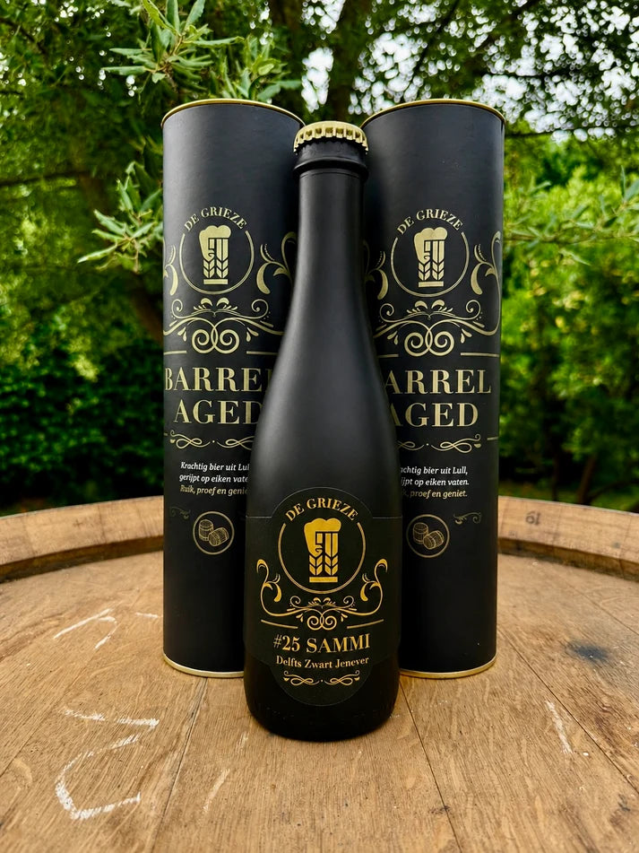 De Grieze #25 Sammi Delfts Zwart Jenever Barrel Aged, fles