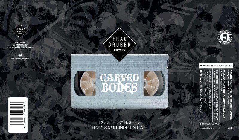 Frau Gruber - Carved Bones, fles