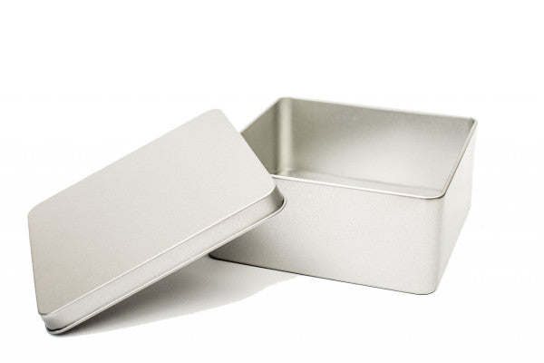 DSQ 140.60 Square Tin Box – Luxe vierkante geschenkverpakking van blik