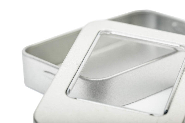 SDK 010 Small Tin Box met Venster – Compact blikdoosje voor kleine items
