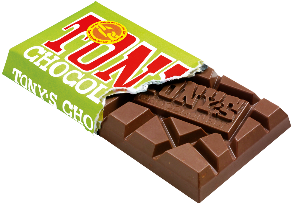 Tony's Chocolonely reep melk hazelnoot crunch, geopende verpakking