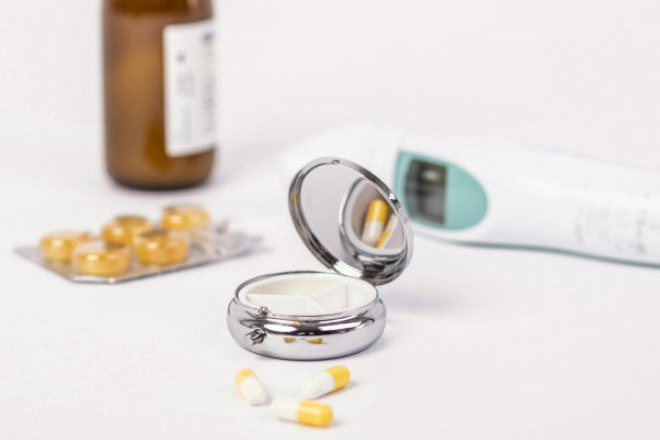 PD 005 Pillendoosje – Rond Metalen Medicijndoosje met 3 Vakken