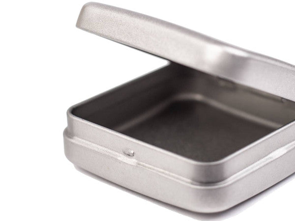 DSQ 65.23 Square Tin Box – Discreet metalen condoomdoosje