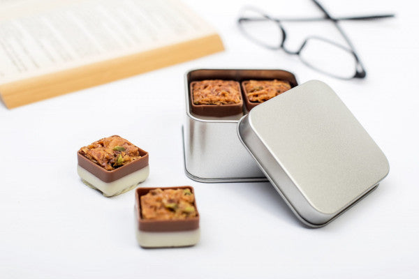 DSQ 70.40 Square Chocolate Tin Box – Luxe blikverpakking voor chocolade en pralines