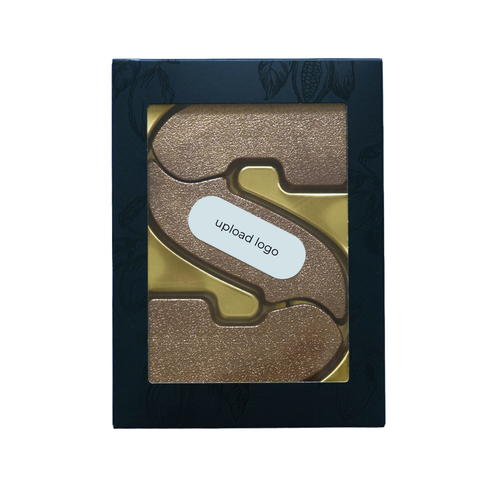 Luxe chocoladeletter S met toppings, uitvoering brons met hazelnootvulling, met logo