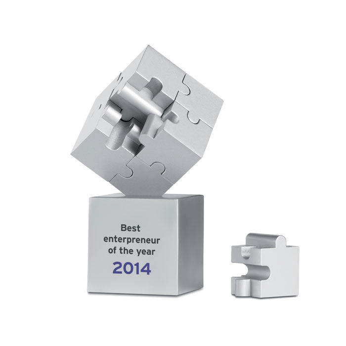Metalen 3D puzzel Kubzle met een bedrukking als voorbeeld