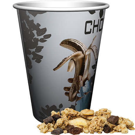 Müsli Knusper Banane-Schoko, ca. 50g, Snackbecher Maxi bedrukken – promotionele snack