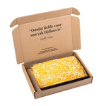 Brievenbus Panettone cake ½ – brievenbusgeschenk in brievenbusdoos, frisse cake met sinaasappel en citroen, kokossnippers