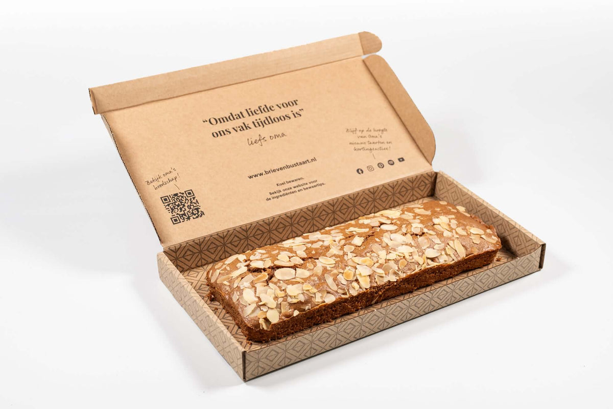 Alt Tag: Brievenbus Speculaascake – brievenbusgeschenk in luxe brievenbusdoos, feestelijk versturen als relatiegeschenk
