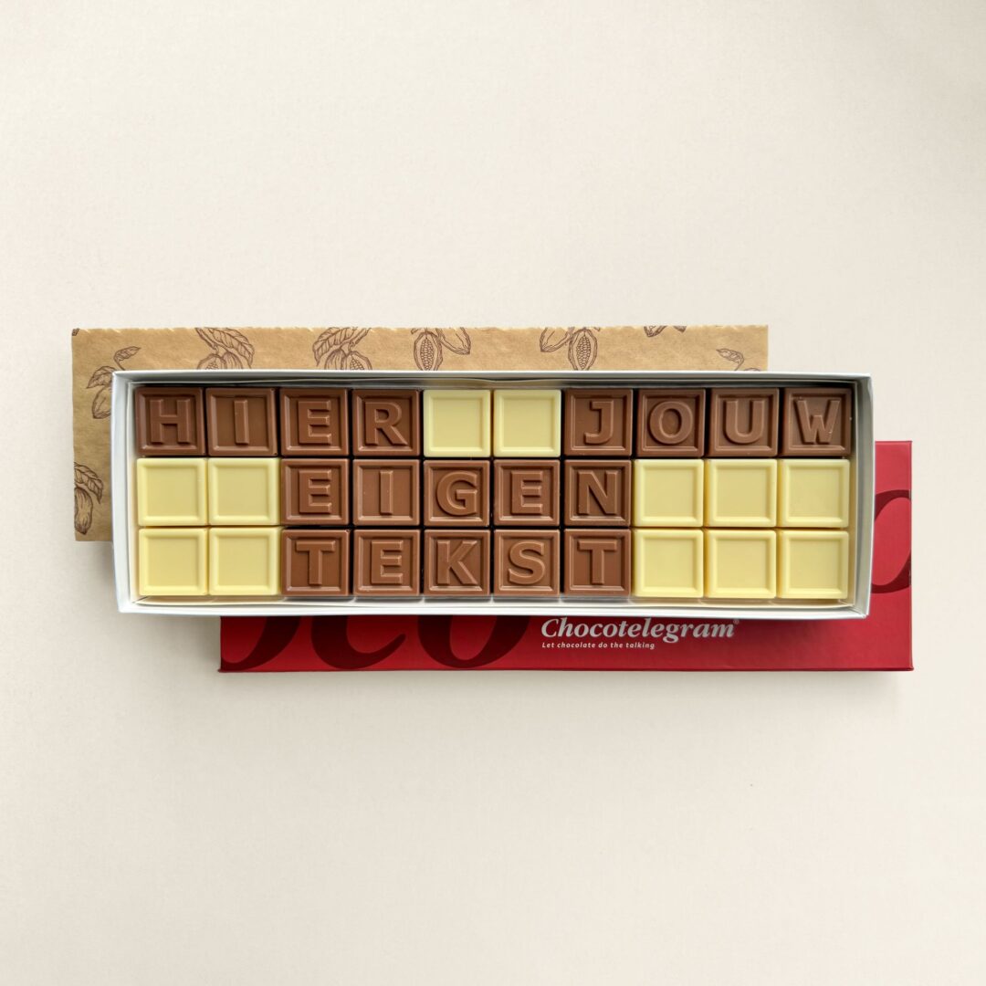 Chocoladetelegram met eigen tekst, uitvoering 30 blokjes