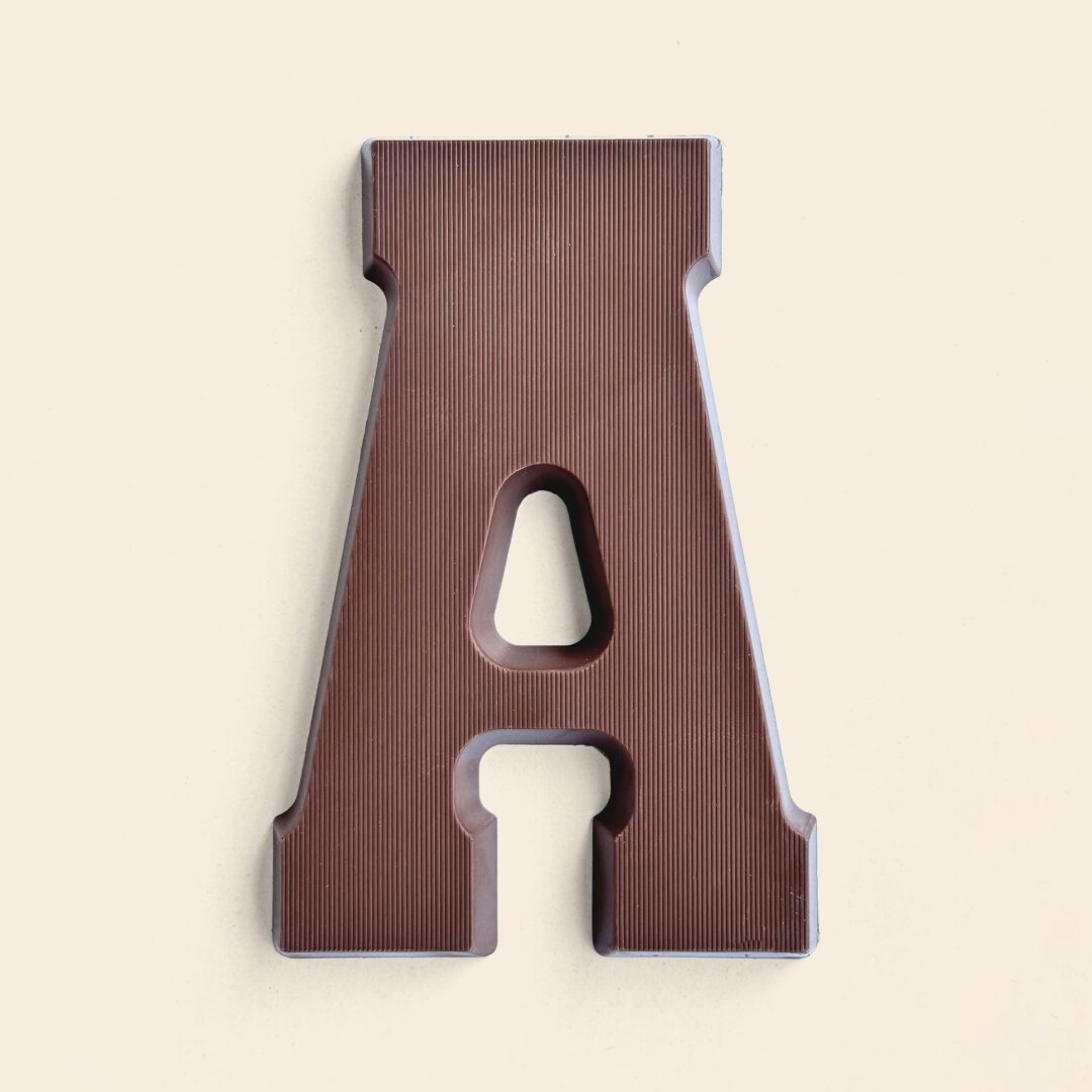 Chocoladeletter 200 gram A van melkchocolade, ander aanzicht