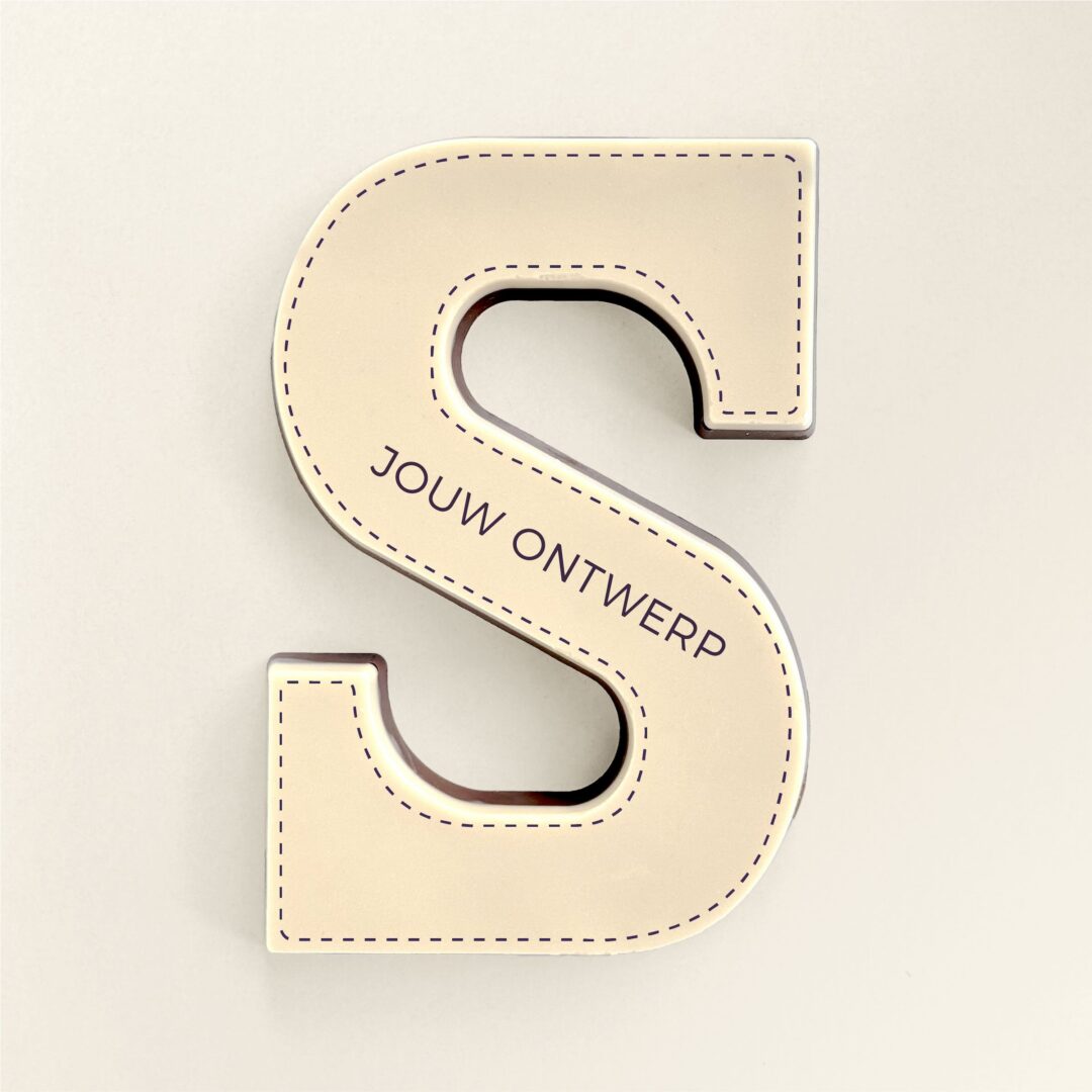 Chocoladeletter S met eigen ontwerp in full colour (200 gram), ander aanzicht