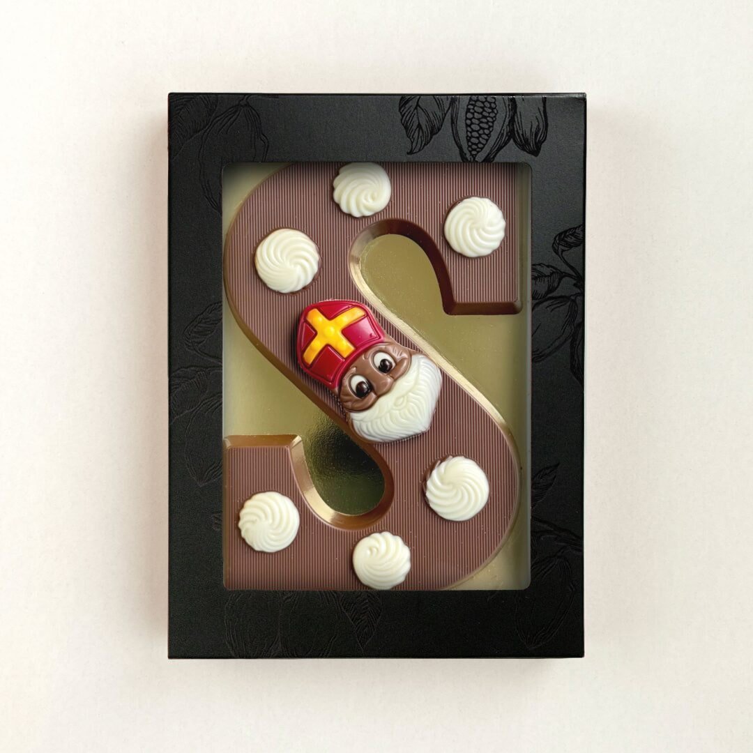 Chocoladeletter S met toefjes, uitvoering zonder logo