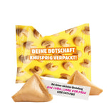 Fortune cookie in bedrukte folie wikkel