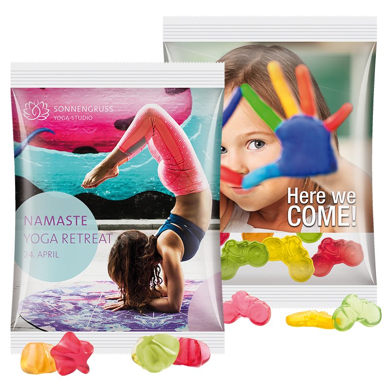Maxi reclamezakje van 50 gram met Trolli fruitgom in verschillende vormen en een eigen ontwerp