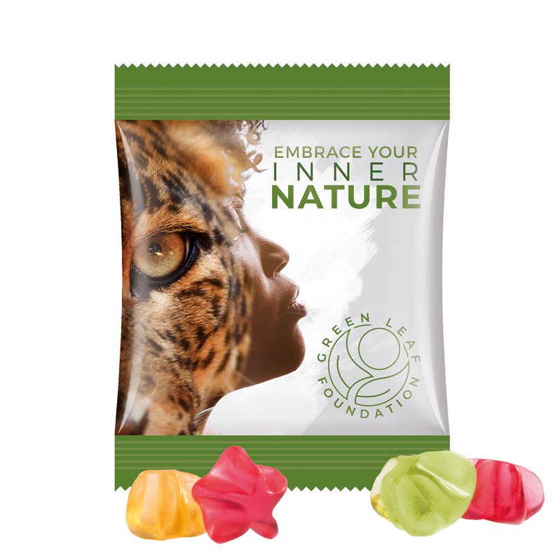 Zakje van witte folie met Trolli fruitgom in de vorm van een sterretje