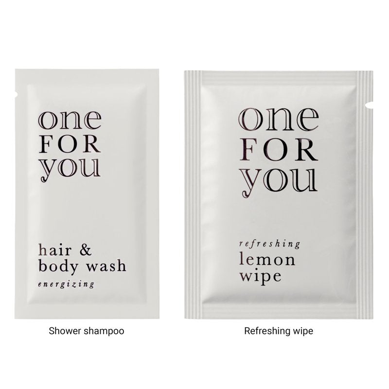 Lange promotiekaart met sachet en eigen ontwerp: Douchegel en shampoo