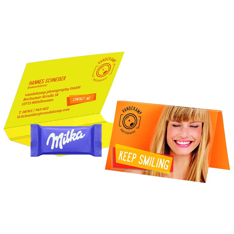 Uitvouwbaar visitekaartje met chocolade, milka-minireepje