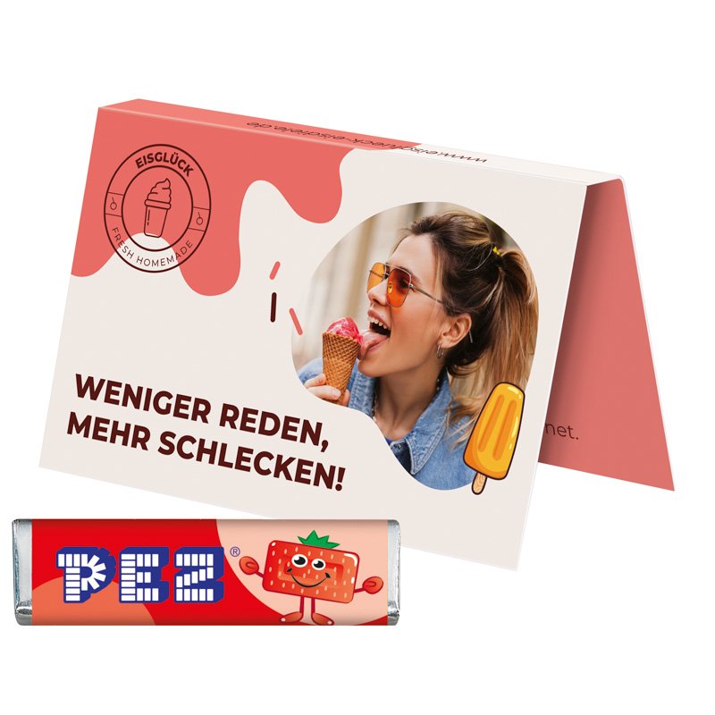 Uitvouwbaar visitekaartje met PEZ-snoepstaafje, aardbei