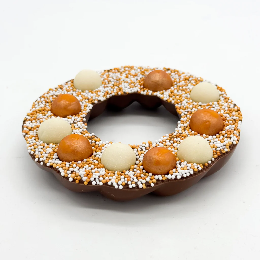 Chocolade kerstkrans en kerstster, uitvoering Kerstkrans, ander aanzicht