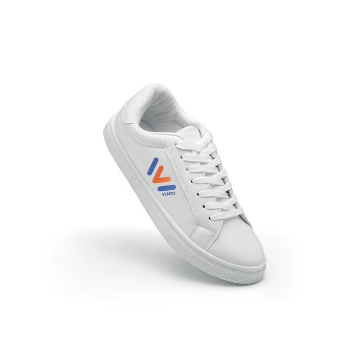 Sneakers in PU maat 37 Blancos met een bedrukking als voorbeeld