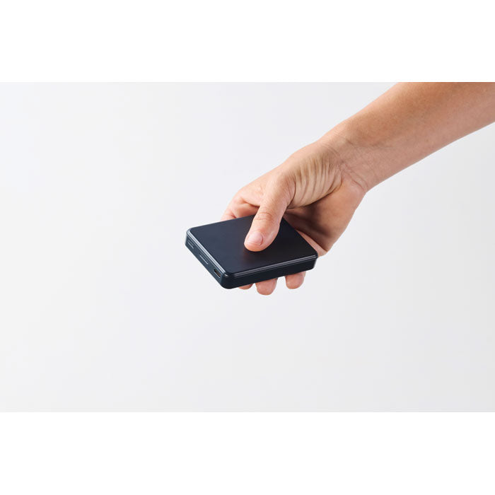 Powerbank 5000 mAh Kleinpow, sfeerfoto