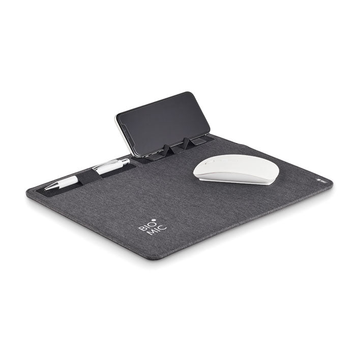 RPET muismat 15W oplader Superpad met een bedrukking als voorbeeld