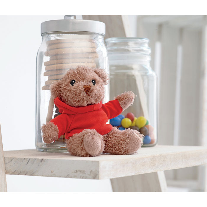 Teddybeer met sweatshirt Johnny, sfeerfoto