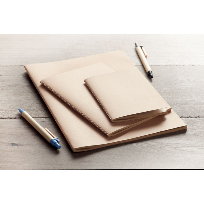 A6 schrift met karton omslag Mini Paper Book, sfeerfoto