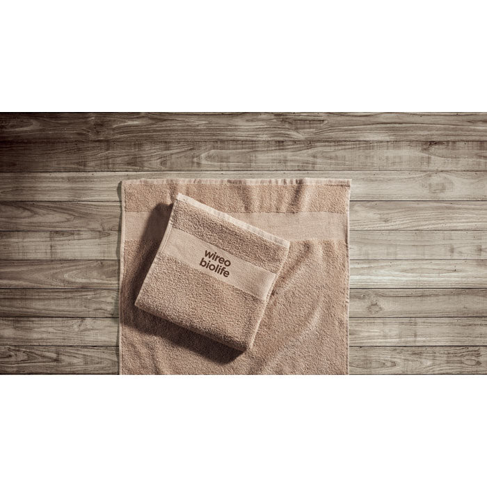 Handdoek organisch 100x50 Terry met een bedrukking als voorbeeld
